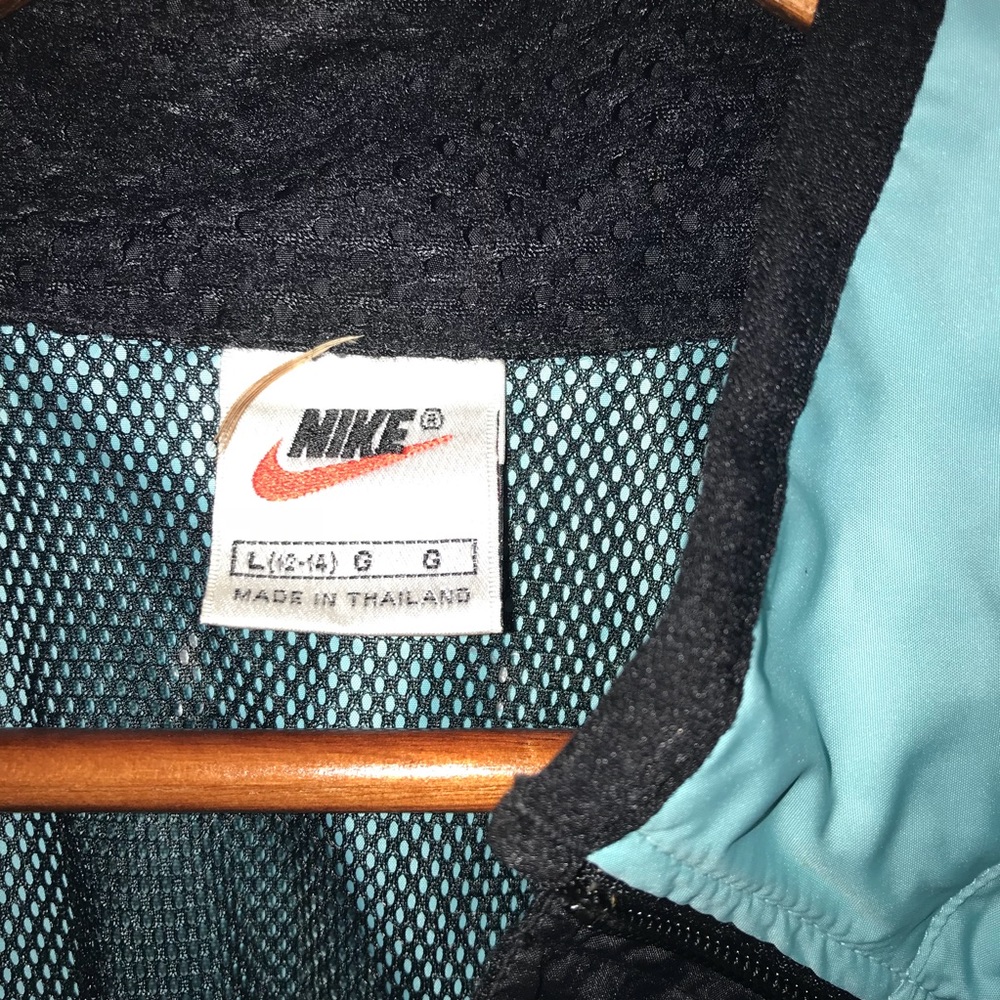 Nike reflector windbreaker - Picture 3 of 3